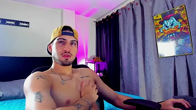 Giomar Reyes online show from February 19, 5:36 am