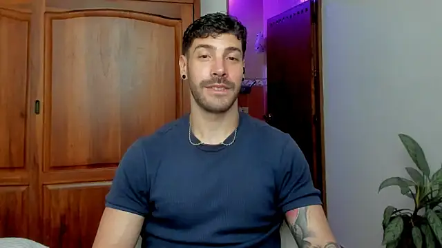 Guyinthemountain online show from August 4, 1:57 pm