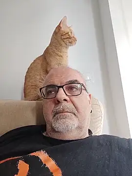 Satiro Sevilla online show from April 11, 4:00 pm