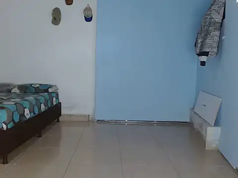 latino hotxxx online show from February 7, 5:05 pm