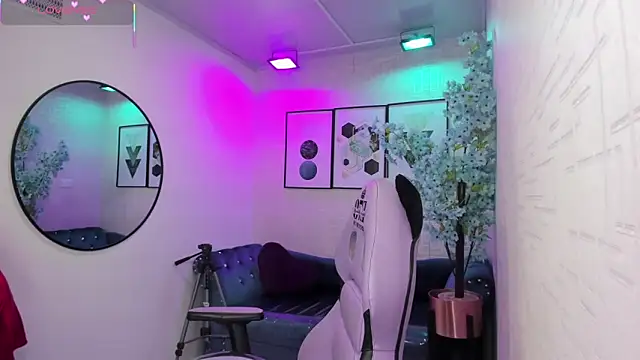 Tiara rr online show from April 2, 3:26 am