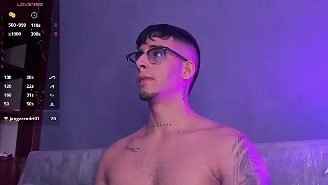 iamcamiloo  online show from January 11, 1:01 pm