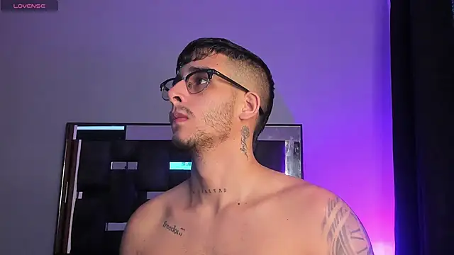 iamcamiloo  online show from March 11, 12:50 pm