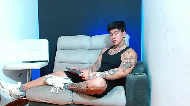 Snapshot of JUSTIN_FULLER1 chatting on April 25, 9:34 pm JUSTIN FULLER1 online show from April 25, 9:34 pm