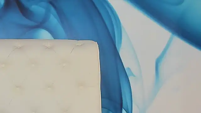 SkinnyDolly online show from April 1, 2:01 am