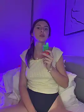 emma05 online show from May 28, 6:16 pm