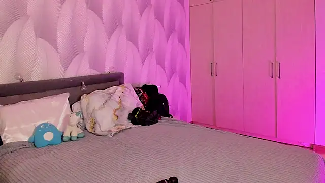 Bambiii bby online show from January 17, 2:18 am