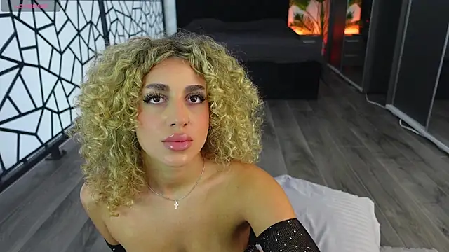 CurlyAnt0 online show from June 11, 11:08 am