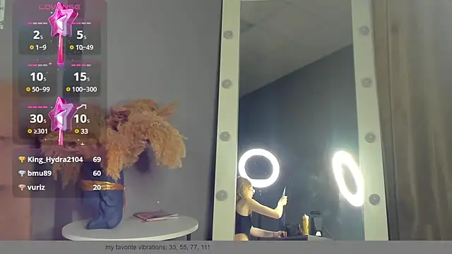 Esme Runn online show from December 2, 4:42 pm