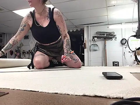 Snapshot of Babette_xox chatting on February 9, 5:00 am Babette xox online show from February 9, 5:00 am