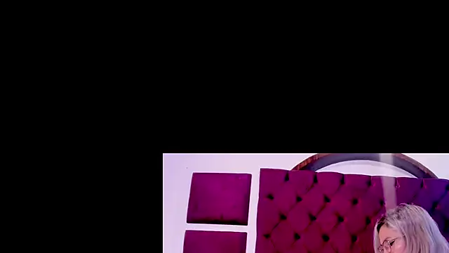 Snapshot of CarolinaGlamour chatting on July 20, 11:34 am CarolinaGlamour online show from July 20, 11:34 am