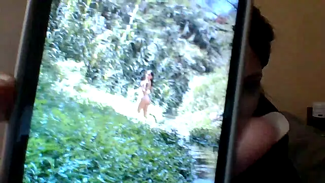 Snapshot of felinebitxx chatting on February 28, 3:37 am felinebitxx online show from February 28, 3:37 am