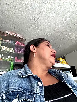 siri duque online show from October 4, 5:22 pm