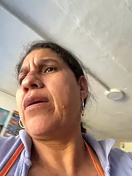 Snapshot of siri_duque chatting on June 24, 4:06 pm siri duque online show from June 24, 4:06 pm