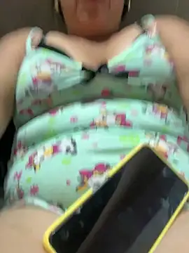 Snapshot of siri_duque chatting on July 20, 4:05 am siri duque online show from July 20, 4:05 am