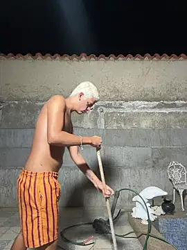 Leo bunny hot online show from December 22, 5:59 am