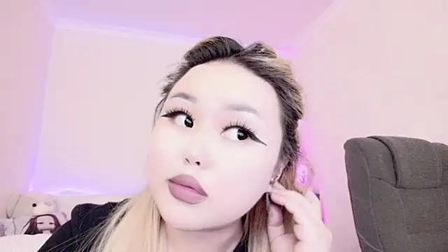 Snapshot of amelia_sunlight chatting on February 11, 12:38 am amelia sunlight online show from February 11, 12:38 am