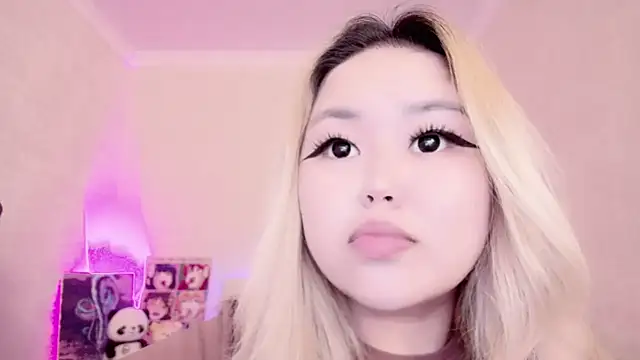 Snapshot of amelia_sunlight chatting on February 24, 1:24 am amelia sunlight online show from February 24, 1:24 am