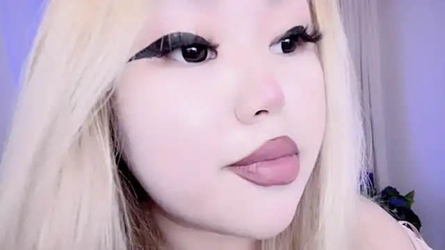 Snapshot of amelia_sunlight chatting on March 15, 1:30 am amelia sunlight online show from March 15, 1:30 am