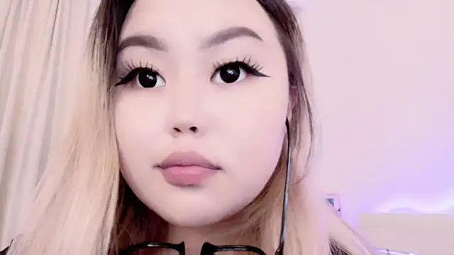 Snapshot of amelia_sunlight chatting on September 10, 4:51 pm amelia sunlight online show from September 10, 4:51 pm