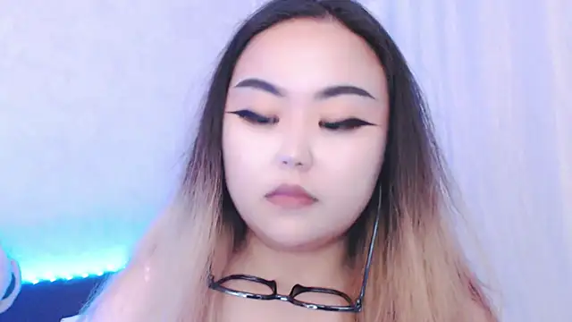 amelia sunlight online show from June 26, 5:06 pm