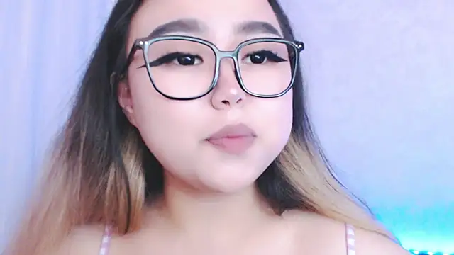 amelia sunlight online show from July 25, 2:58 pm