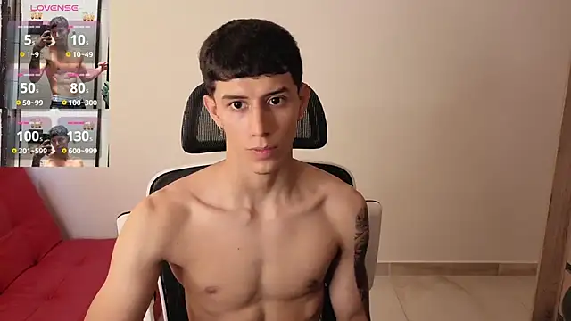 Cristopher23  online show from September 17, 3:14 pm