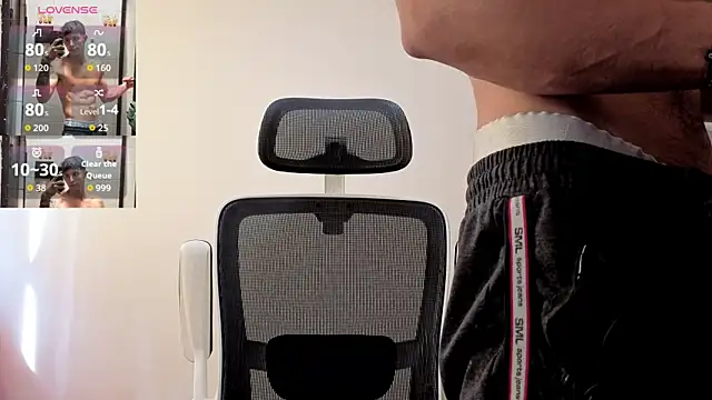 Cristopher23  online show from October 19, 1:34 pm