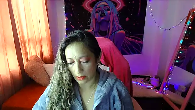 Melanyy 100 online show from April 8, 6:52 pm