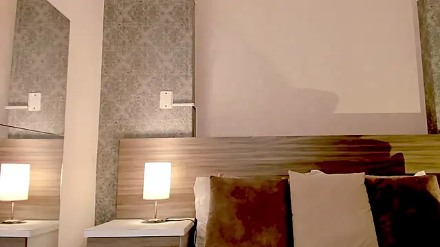 Snapshot of Mistyca chatting on February 26, 11:41 am Mistyca online show from February 26, 11:41 am