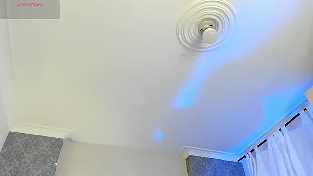 Snapshot of Mistyca chatting on March 21, 11:01 am Mistyca online show from March 21, 11:01 am