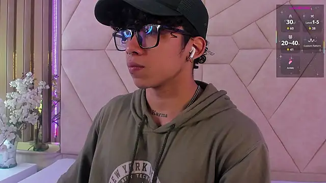 AkazaBoy  online show from March 14, 5:24 am