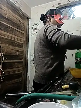 Punjabi beauty123 online show from December 5, 8:12 am