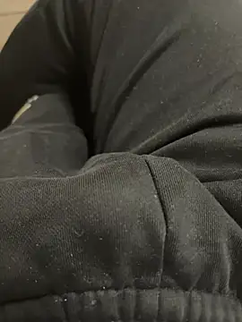 daubine46 online show from April 2, 2:15 pm