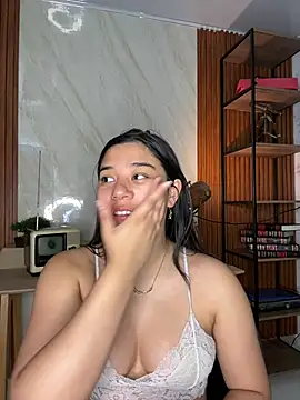 floriamANDjazmin online show from June 24, 6:51 pm