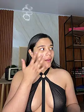 floriamANDjazmin online show from June 27, 6:57 pm