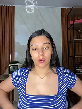 floriamANDjazmin online show from June 29, 6:52 pm