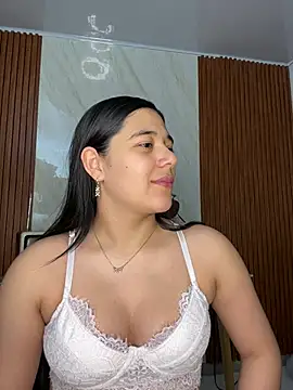 floriamANDjazmin online show from July 4, 3:02 am