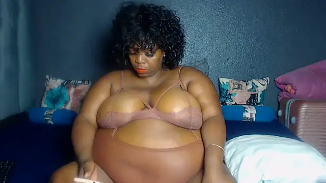 BustyWendyXXX47 online show from March 24, 4:39 am