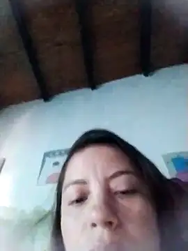 lisseth online show from December 29, 2:42 pm