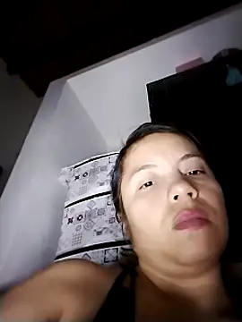 lisseth online show from February 5, 7:50 am