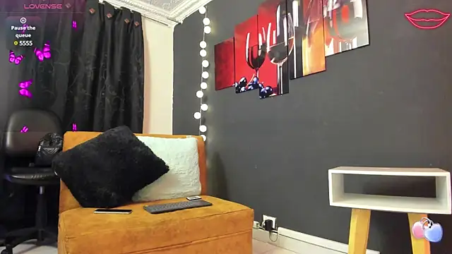 emma sexxy online show from March 5, 11:06 am