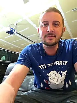 MrMechanic38 online show from March 28, 12:54 am