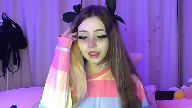 suemeow online show from April 21, 10:12 pm