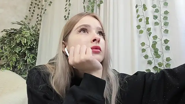 mell milles online show from March 19, 6:24 am