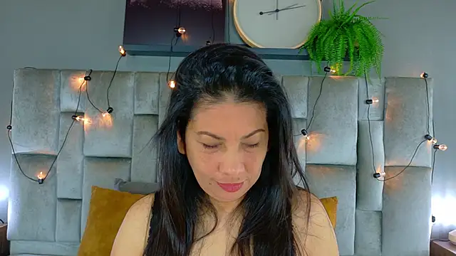 JaylaScott   online show from April 18, 11:47 am