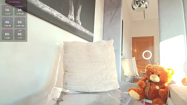 Mia  Milan online show from February 11, 6:51 am