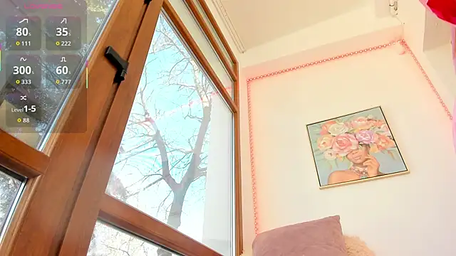 Mia  Milan online show from April 6, 7:20 am