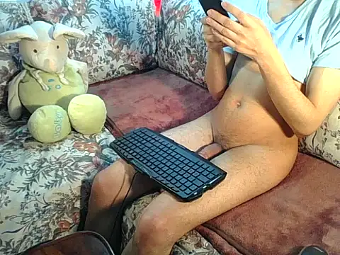 anwarlovemaroc online show from February 16, 12:19 am