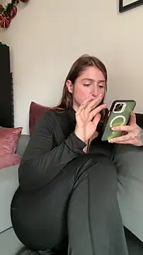 kamel-ayesha online show from December 18, 2:45 pm